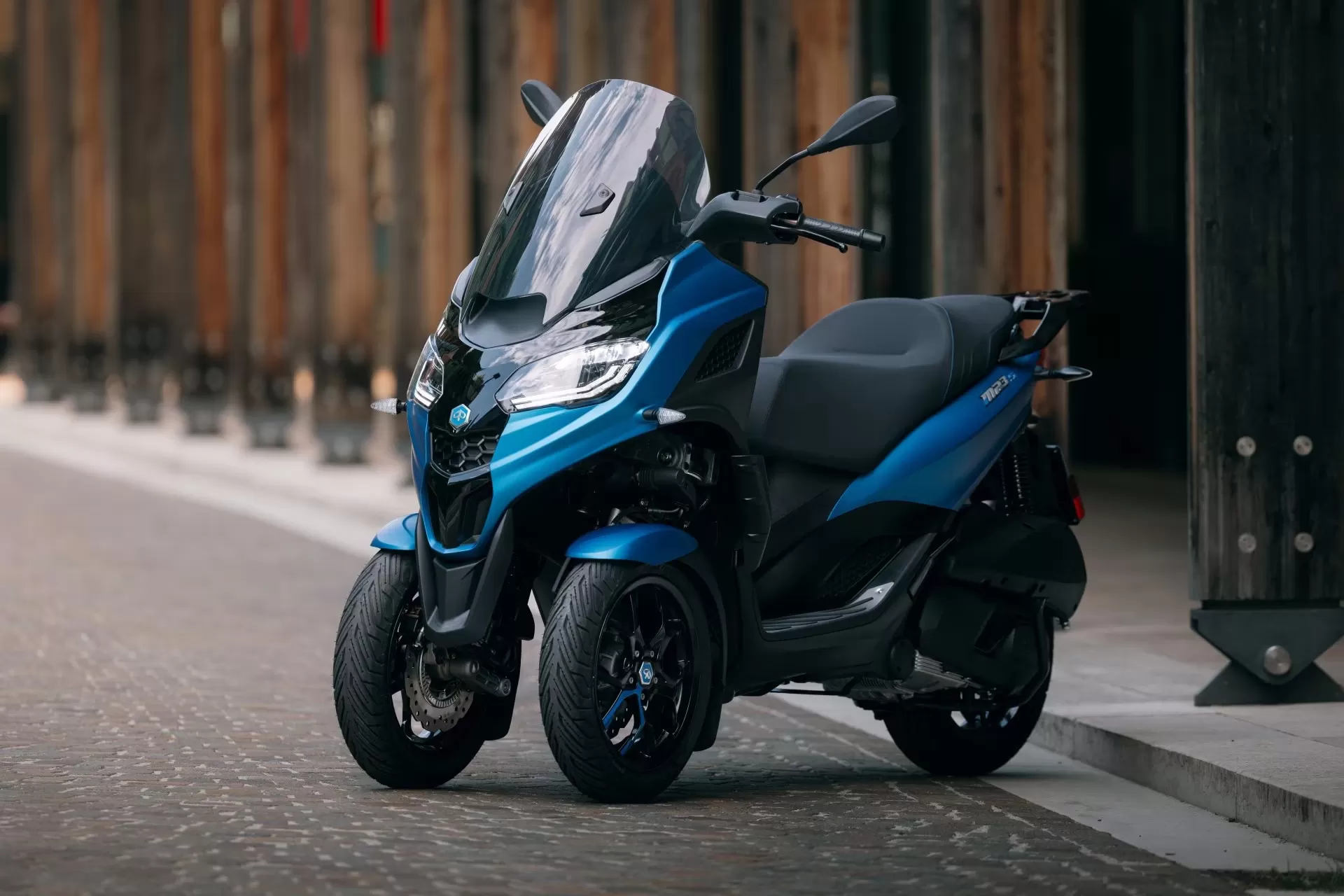 Piaggio MP3 310 Static Blue Side